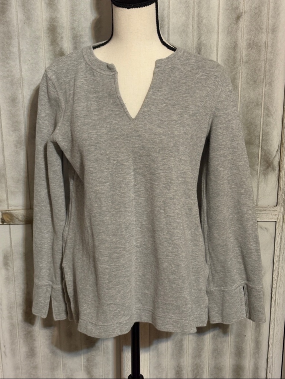 Tommy Bahama Heather Gray Notch-Neck Pullover
